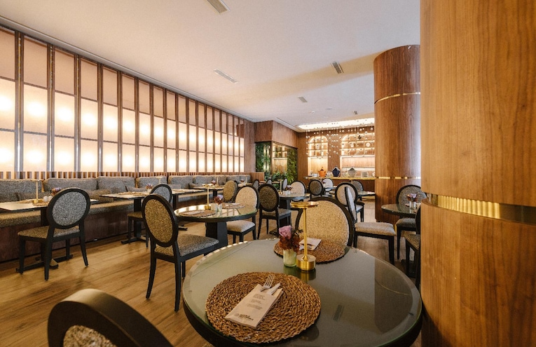 Restaurants - 5