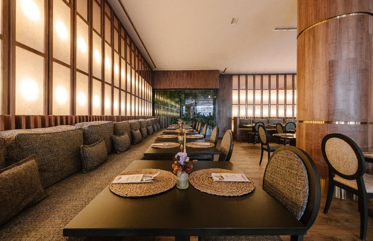 Restaurants - 8